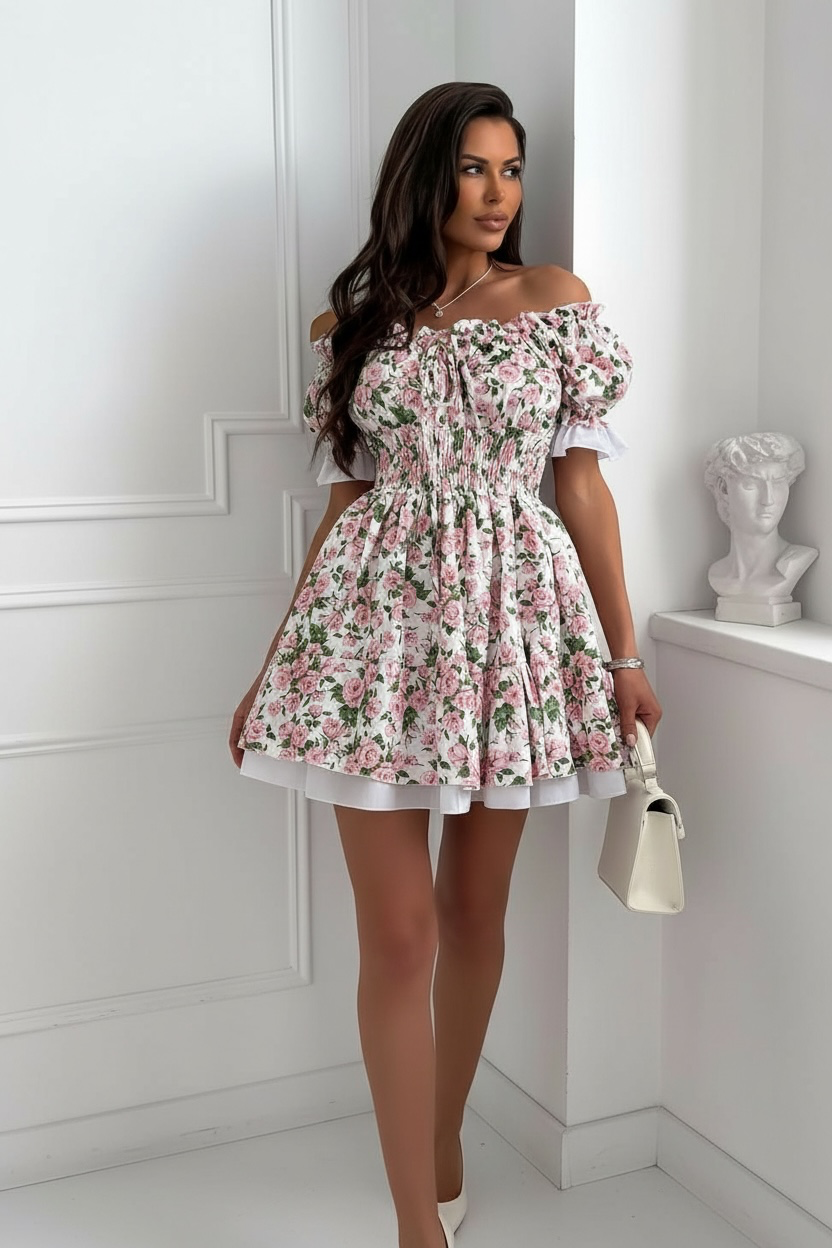 Кукленска рокля с цветя
